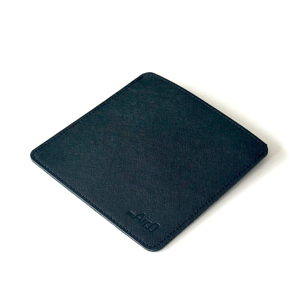 ORiMouse_BagPad_DarkGreyBlackPearl_Closed_45A.jpg